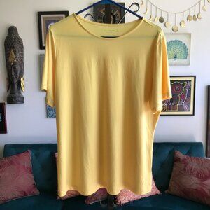 SUSAN GRAVER Essentials size L Yellow Stretch Liquid Knit Short Sleeve Top